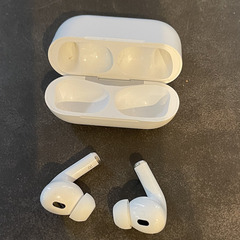 【中古美品】スマートウォッチ・Blutooth ワイヤレスヘッドホン のセットの画像