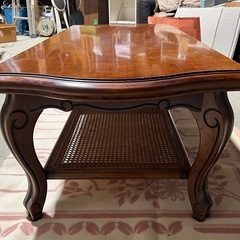 カリモク　センターテーブル　リビングテーブル　ローテーブル　コロニアル　Ｋａｒｉｍｏｋｕ　ヴィンテージ　ラタン　猫脚　ブラウン　１９９６ｙ　当時物の画像