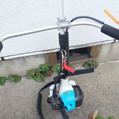 マルヤマ 刈払機 草刈り機 草刈機 MB278 2サイクルの画像