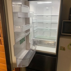 2022年製スリードア冷蔵庫375リットルの画像