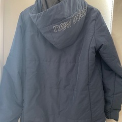 ニューバランス ダウンジャケットの画像