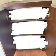 靴箱　茶色の画像