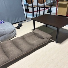 ニトリ　テーブル　　dcm 座椅子セットの画像