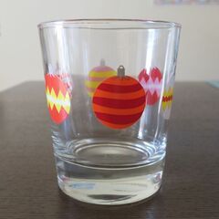 イケアのガラスコップの画像