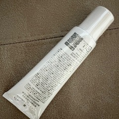 新品未開封フィスホワイト 日焼け止め SPF50+ PA++++の画像