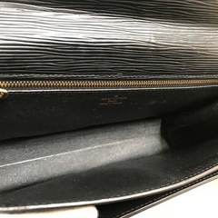 ルイヴィトン エピ セカンドバッグ セリエドラゴンヌの画像