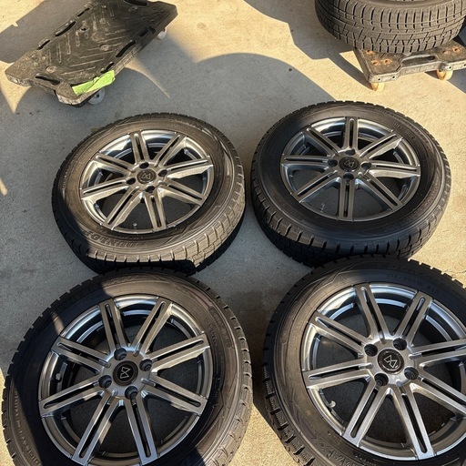 スタッドレスタイヤ「ダンロップ ウインターマックス WM01