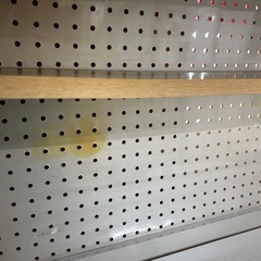 低めで使いやすい！キッチンボードの画像