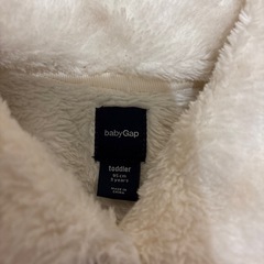 白のアウター95センチの画像