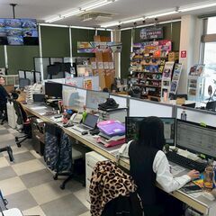 中古トラックの販売の画像