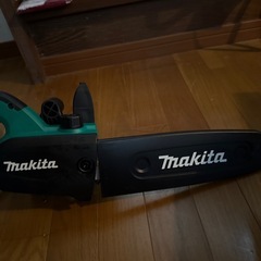 makitaの電気チェンソーの画像