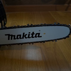 makitaの電気チェンソーの画像
