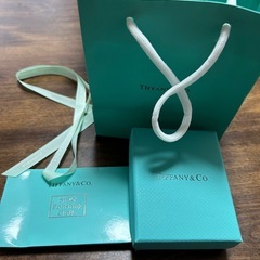 ティファニー、ピアスの画像