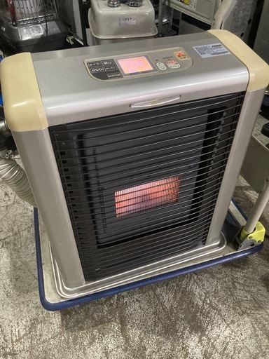 サンポット　FF式石油ストーブ　13年製　動作正常