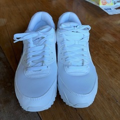 エアマックス90   ウィメンズ　26センチ　白黒の画像