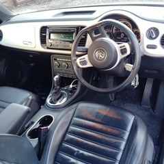 ワーゲン・ビートル白オシャレな一台ターボ・ETC・黒革シート 車検ほぼ2年付き乗って帰れます168000Kｍ　諸費用込みの画像