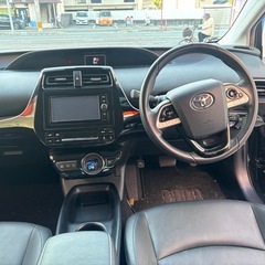 現在商談中　50プリウス　Sツーリングセレクションの画像