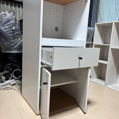 キッチンサイドテーブルの画像