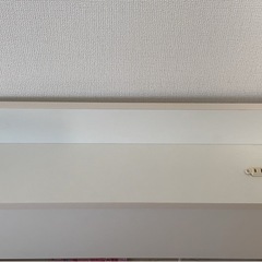 白色シングルベッドの画像