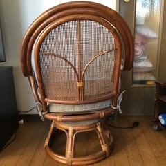 回転座椅子  藤製品の画像
