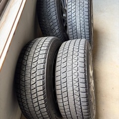 18インチアルミスタッドレスタイヤセット
の画像