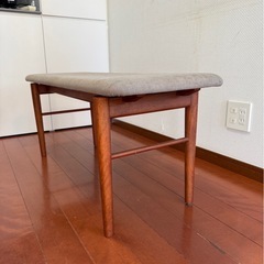 ダイニングテーブルの画像