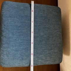 オットマン　1人掛けソファ　椅子の画像