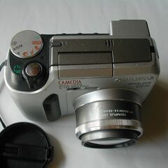 オリンパス　デジタルカメラ　CAMEDIA C-700 の画像