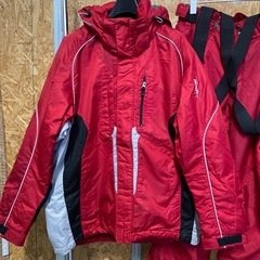 【有名ブランド】ONYONE オンヨネ メンズ　スキーウエア　スノーボードウエア　雪かきにも　の画像
