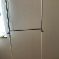 ハンガーラックの画像