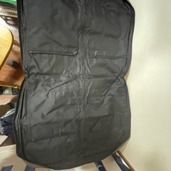 スーツ　キャリーバッグの画像