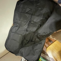 スーツ　キャリーバッグの画像