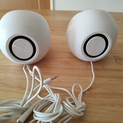 Creative Pebble ホワイト　SP-PBL-WH　PC スピーカーの画像