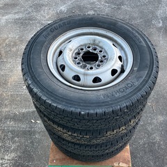 145/80r12 スタッドレス マルチホイール　軽トラ　タイヤ　の画像