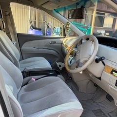 エスティマ19年の画像