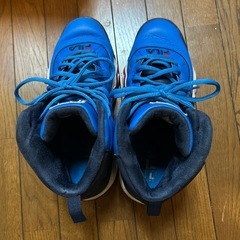 FILA スニーカーの画像