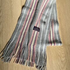 マフラー　スコットランド製　ロキャロン オマケ付きの画像