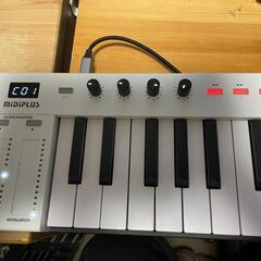 MiDiPLUS MIDIキーボードコントローラー X3 mini 37鍵  X6 mini 61鍵 USB 2点の画像