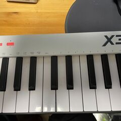 MiDiPLUS MIDIキーボードコントローラー X3 mini 37鍵  X6 mini 61鍵 USB 2点の画像