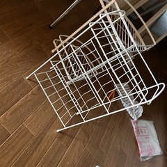 掃除機　　シャワー室用置き棚　壁掛け扇風機の画像