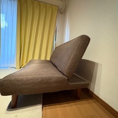 ニトリ2人掛けソファの画像