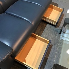 ネイビー　3人掛けソファの画像