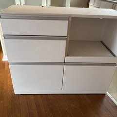 ★急募★ニトリ　2段食器棚の画像