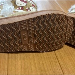 キティちゃんボアブーツ15
の画像