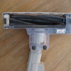 ★アイリスオーヤマ 　軽量コードレス 掃除機　  SBD-T2P-HC 　グレージュ　　 2024年製 　美品の画像