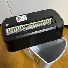 シュレッダー　の画像