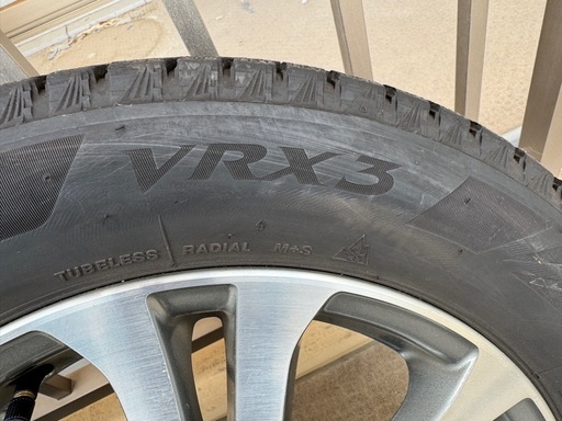 シエンタ　スタッドレスタイヤ　185/60R15 NSP170系