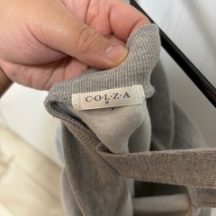 
 C.O.L.Z.A グレー オフショルダー Mの画像
