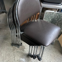 スタッキングチェア キャスター付き 12脚あり バラ売り可 一脚８００円の画像