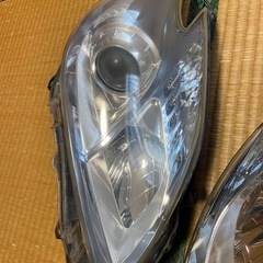 30プリウス　ヘッドライト左右セット1万！の画像